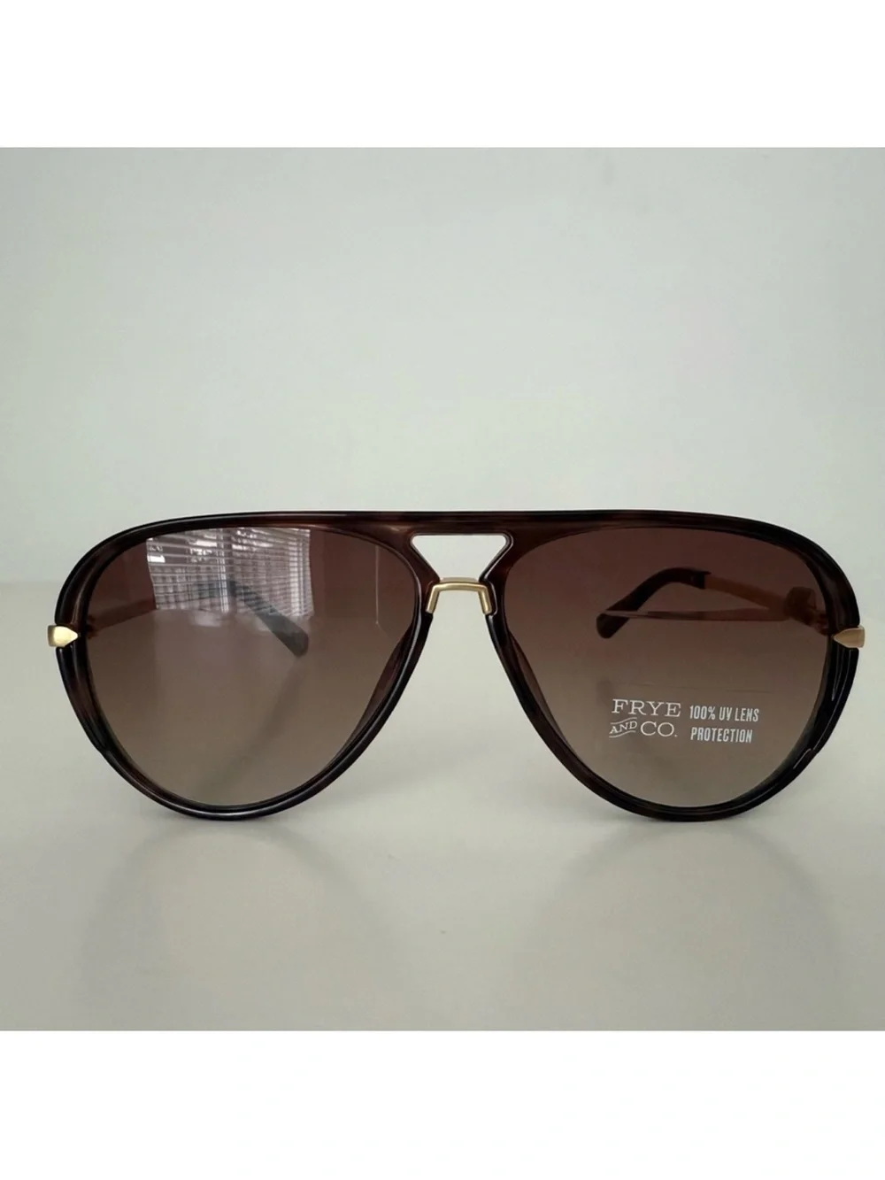 NEW Frye and Co Retro Navigator Aviator Sunglasses